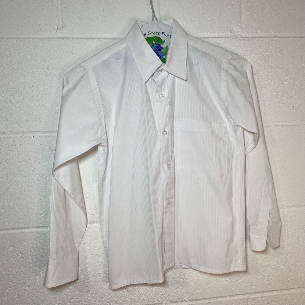 BJK Collection White Pinstripe Long Sleeve Button Down Shirt